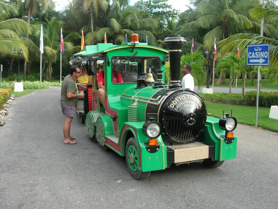 Hotel Grand Palladium Palace Resort, Spa & Casino Hotel Grand Palladium Palace Resort, Spa & Casino