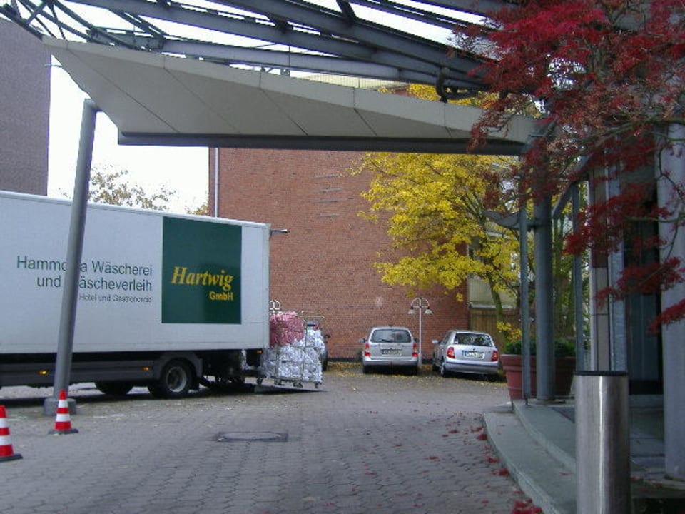 Eingang Park Hotel am Berliner Tor