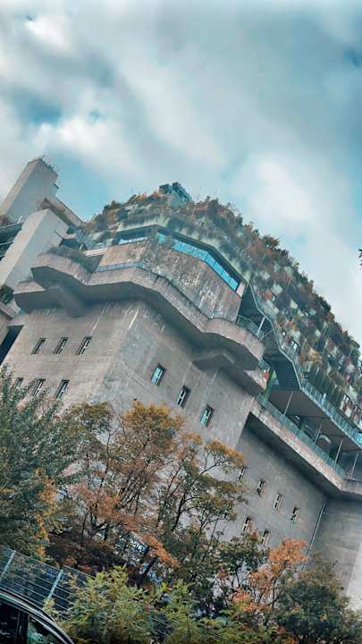 Außenansicht REVERB by Hard Rock Hamburg