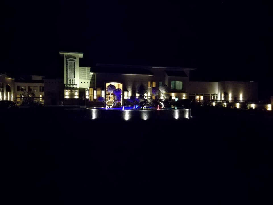 Hoteleingang Coral Sea Holiday Village