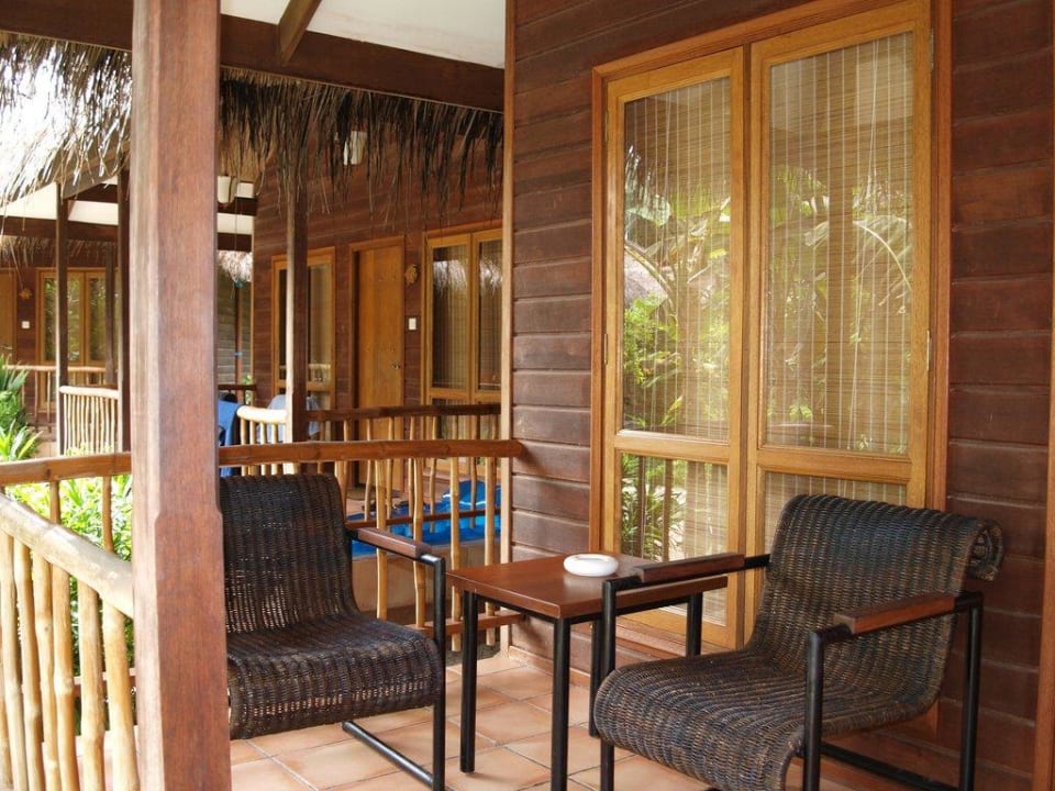 Terrasse im Deluxe Bungalow Kuramathi Maldives