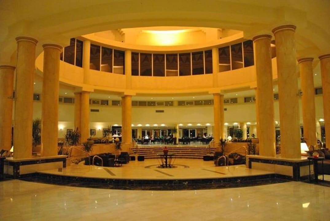 Lobby Malikia Resort Abu Dabbab