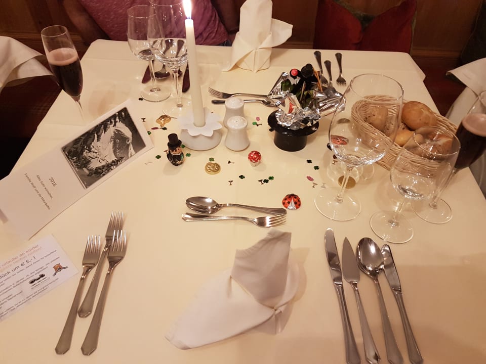 Unser Tisch Hotel Olympia