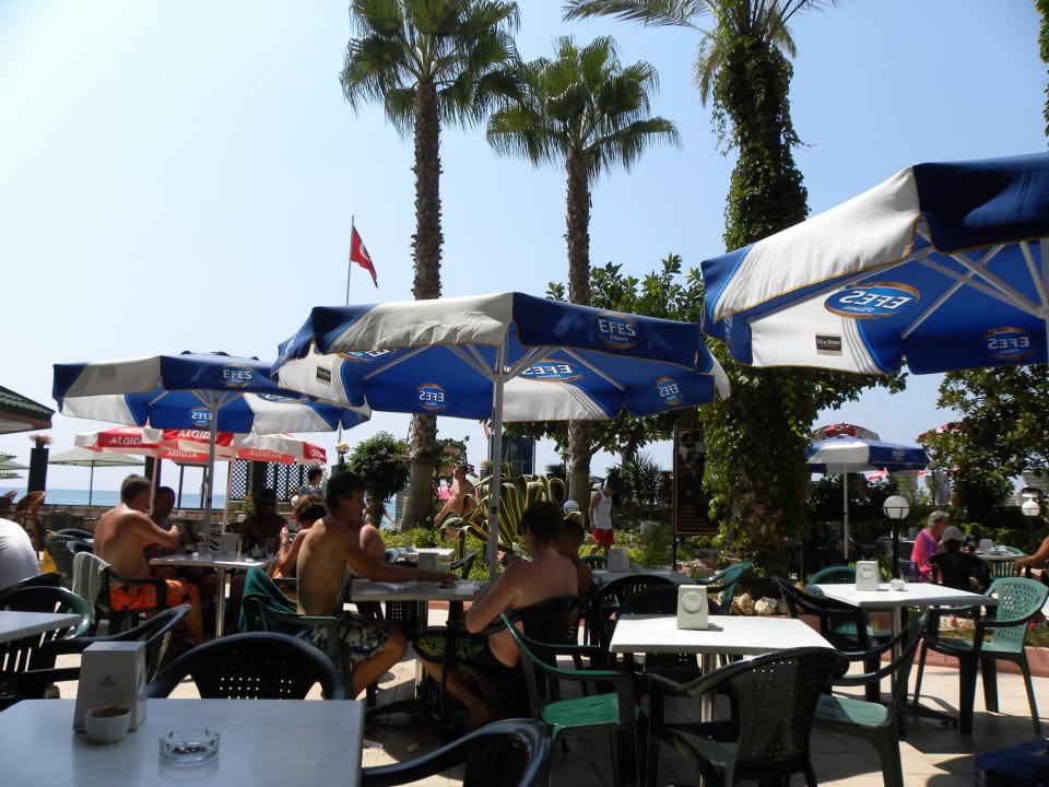 Beachbar Aska Hotel Just in Beach