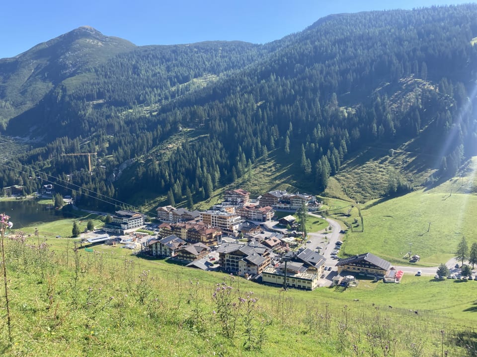 Außenansicht Hotel Alpenhof