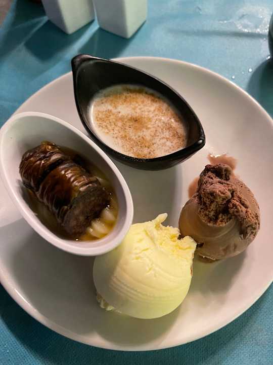 Gastro The Ibiza Twiins