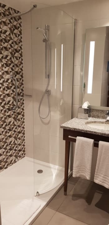 Zimmer Hampton By Hilton Gdansk Oliwa