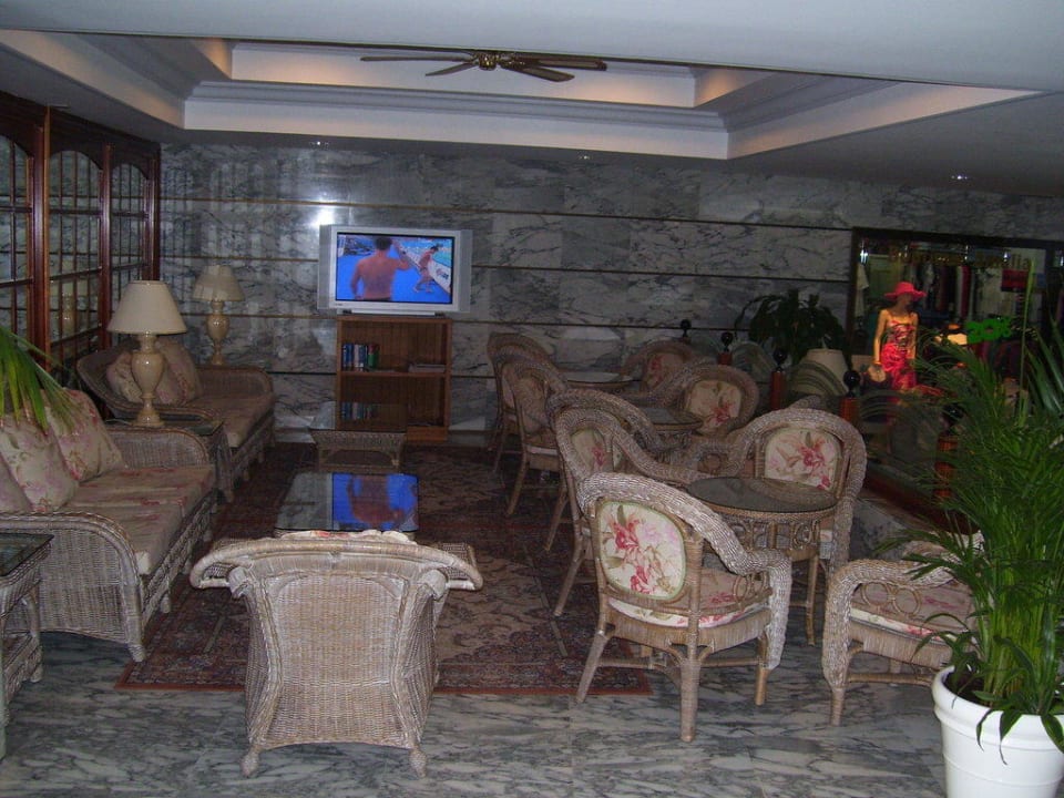 Eingang Hotel Riu Palace Palmeras