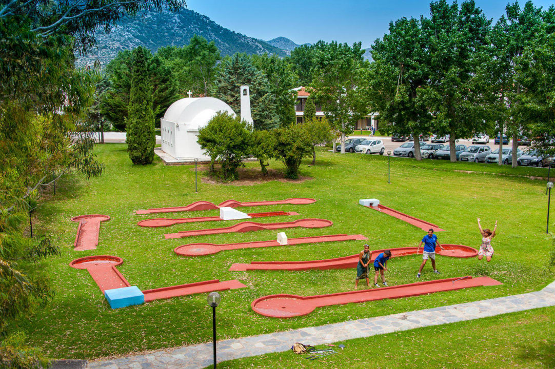 Mini golf Golden Coast Hotel & Bungalows