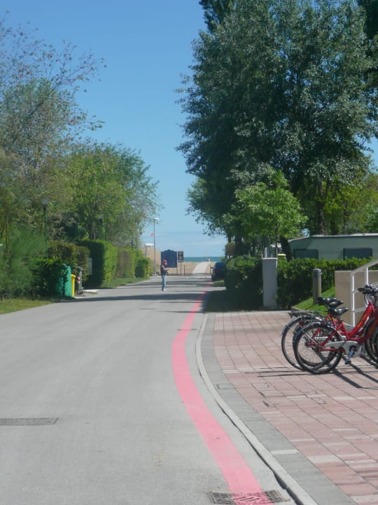 Uliczka na plaze Camping Village Marina di Venezia
