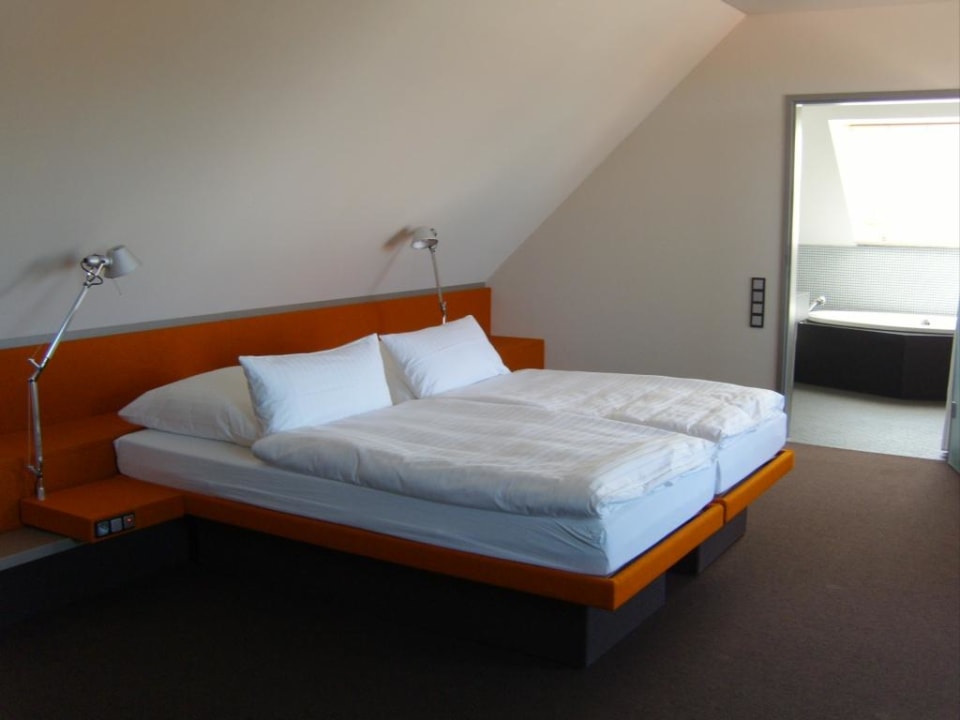 Bild 2 zum Dreierzimmer. Hotel Windschur