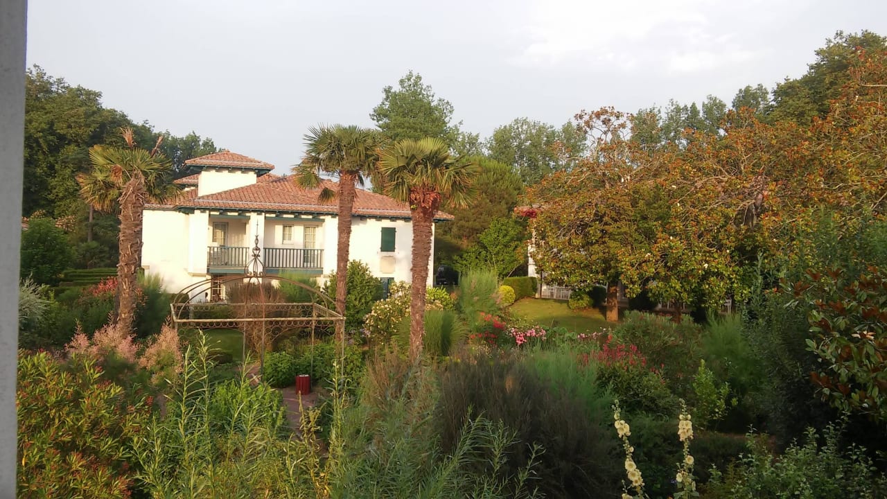 Gartenanlage Pierre & Vacances Residenz Le Domaine de Bordaberry