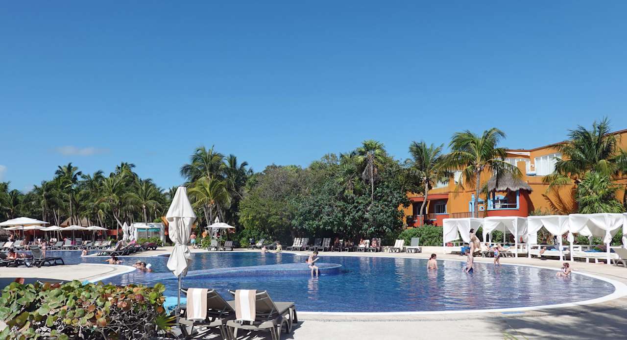 Pool Catalonia Playa Maroma