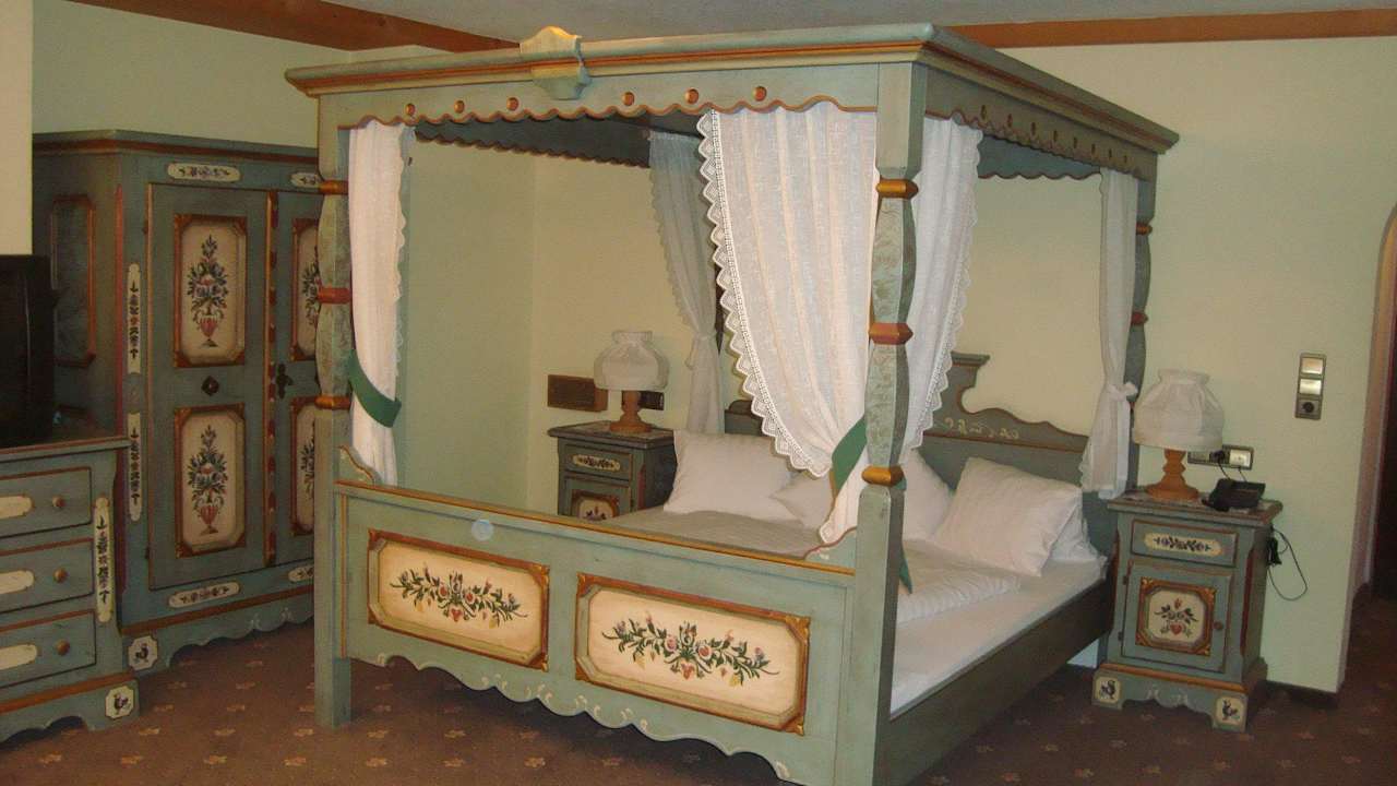 Das tolle Himmelbett Hotel Schwarzer Adler