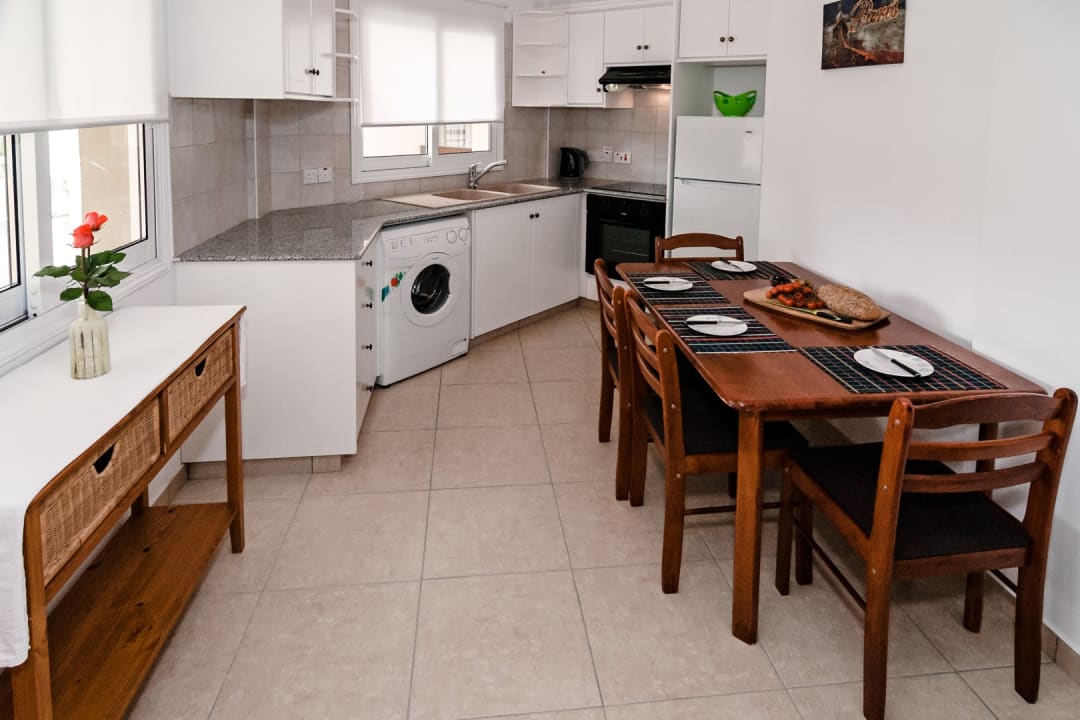 Gastro Artemis Cynthia Complex