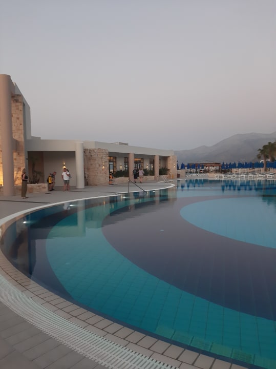 Pool Grand Hotel Holiday Resort