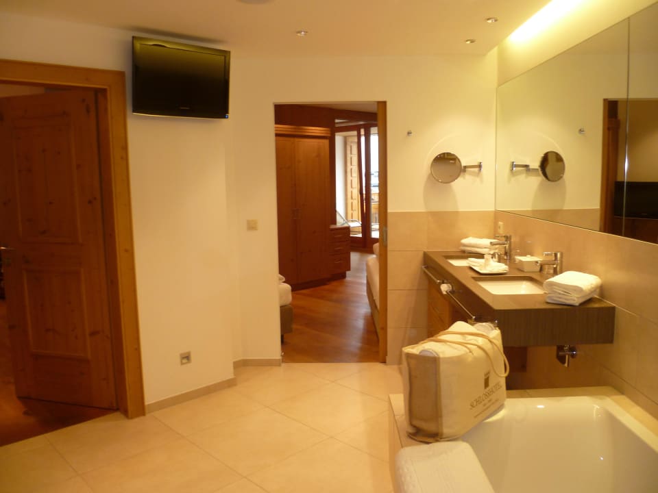 Badezimmer Schlosshotel Fiss