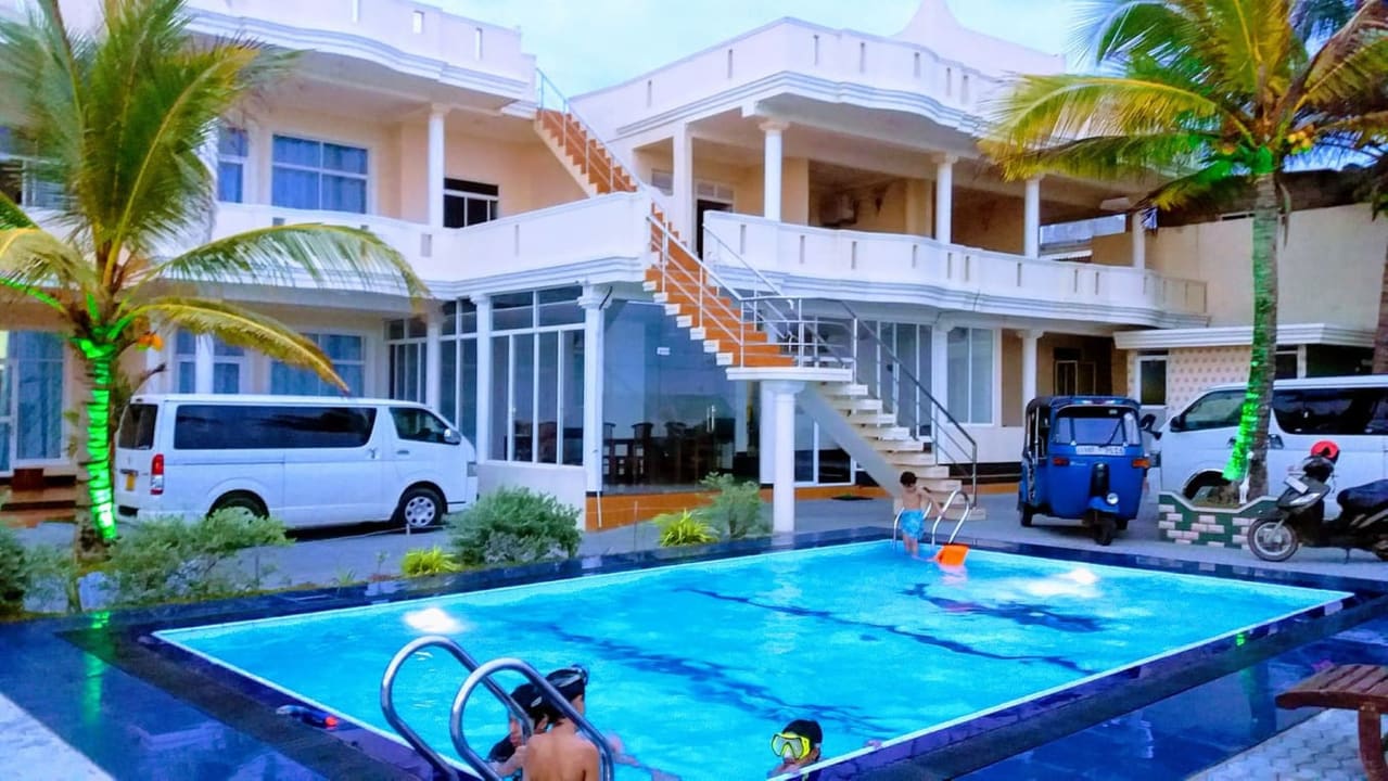 Pool Bochum Lanka Hotel/Resort