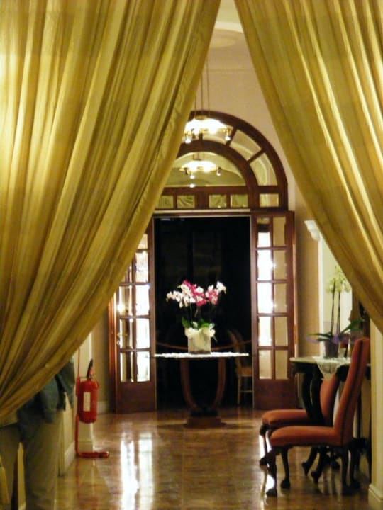Lobby Grand Hotel Royal