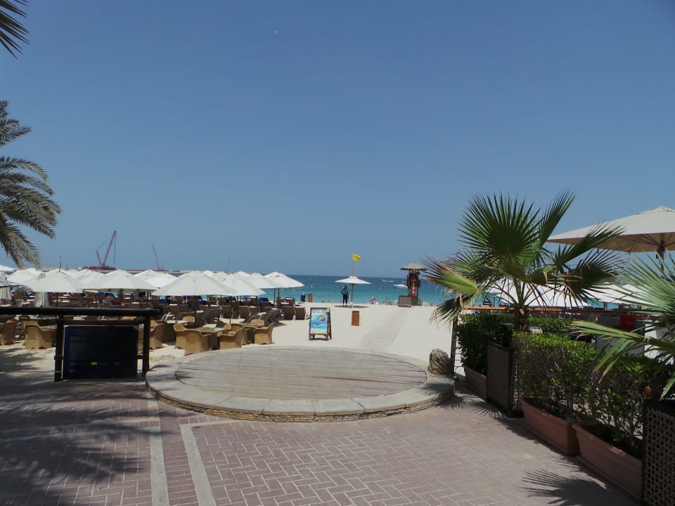 Weg zum Strand Hilton Dubai Jumeirah