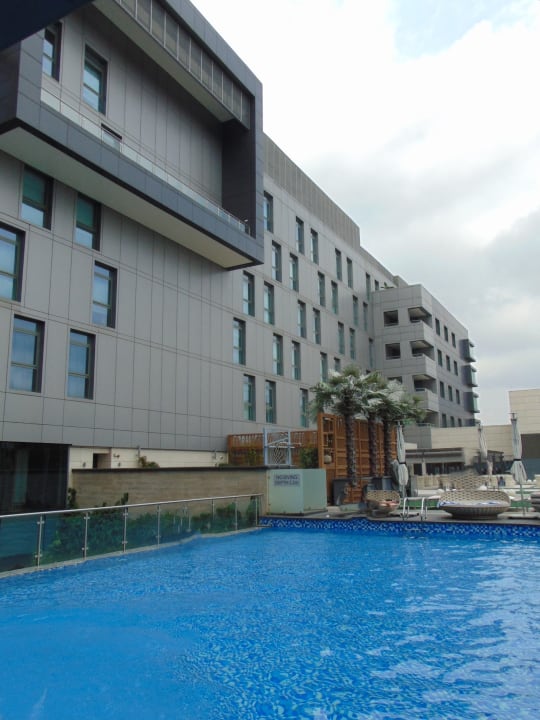 Pool Lagos Marriott Hotel Ikeja