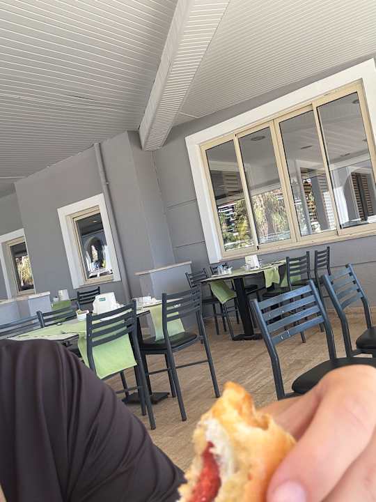 Gastro Serenis Hotel