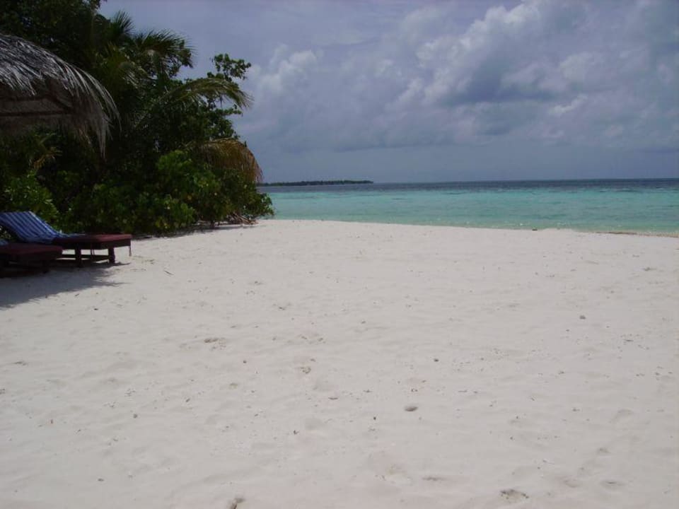 Traumstrand von Vilamendhoo  Vilamendhoo Island Resort & Spa