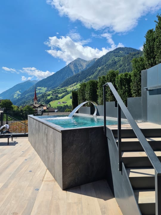 Pool STROBLHOF Active Family SPA Resort