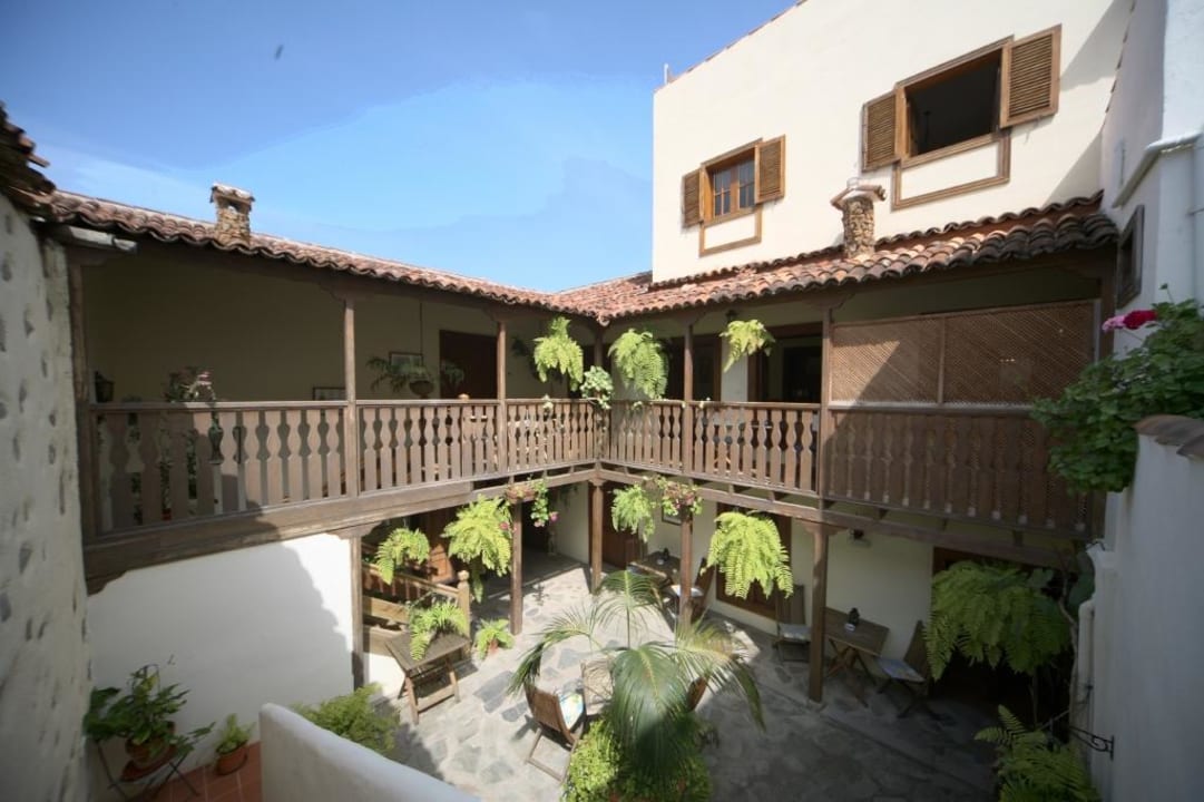 Patio Casa Rural Los Helechos Apartments