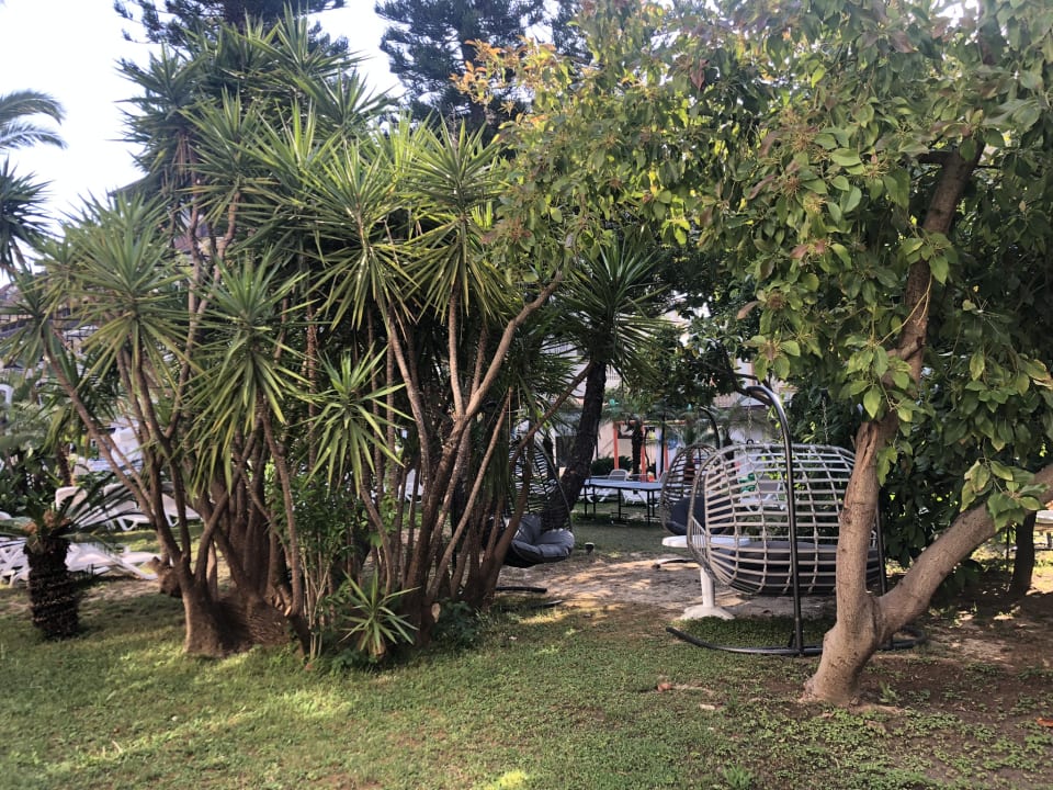 Garten Side Village Hotel