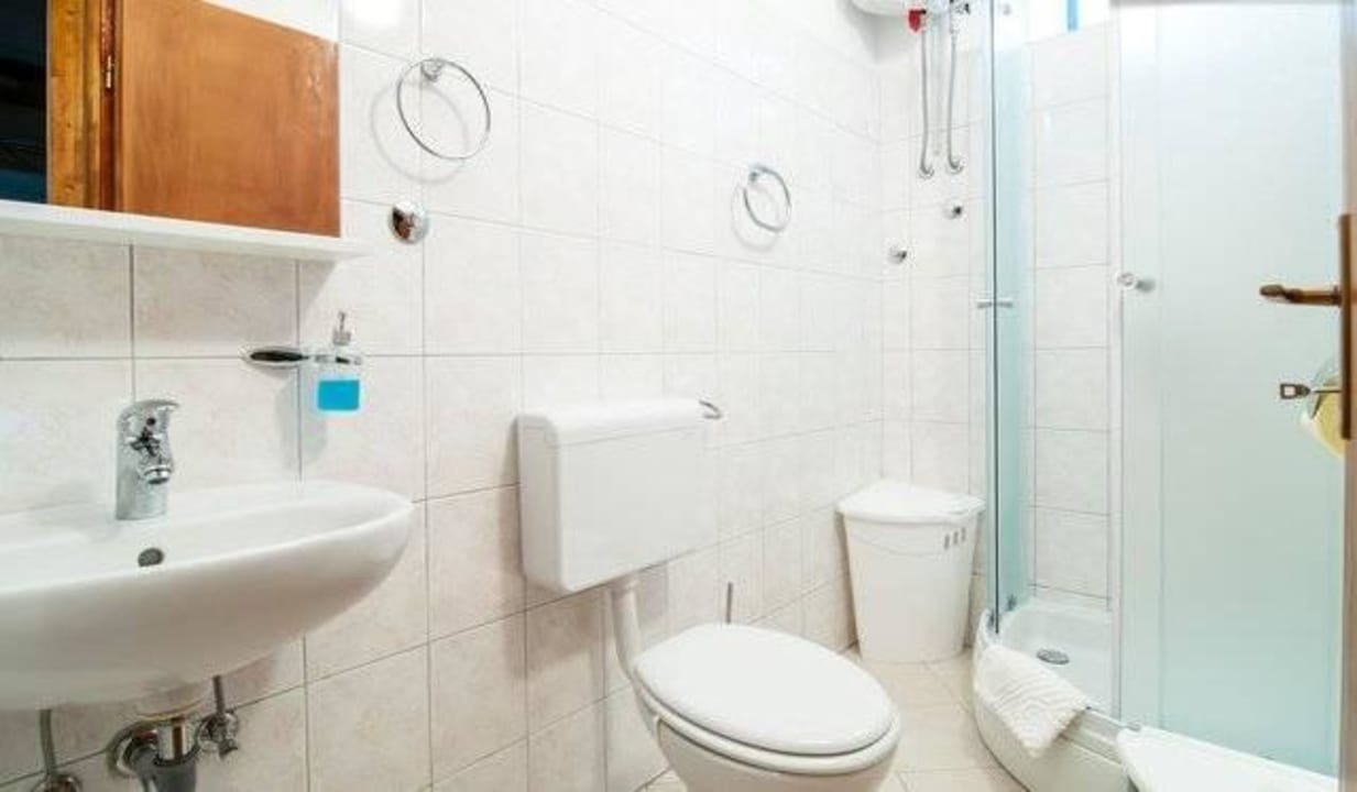 Bathroom Hotel Sea of Eden