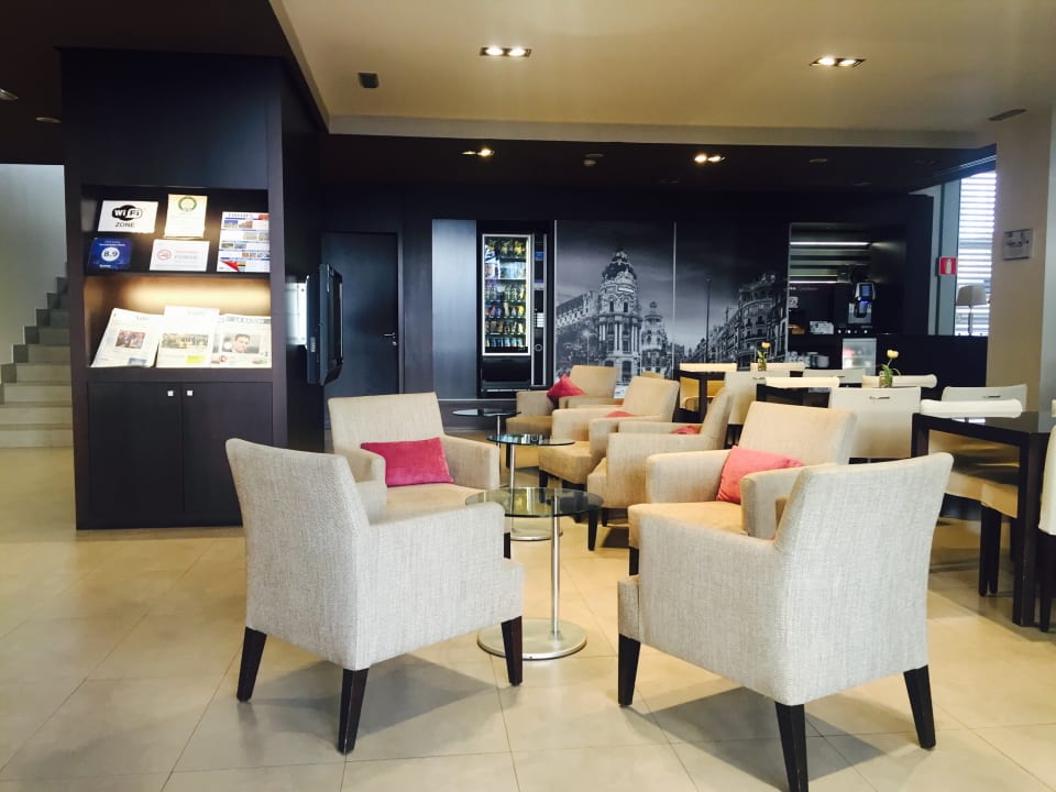 Lobby Suites Viena Plaza de España