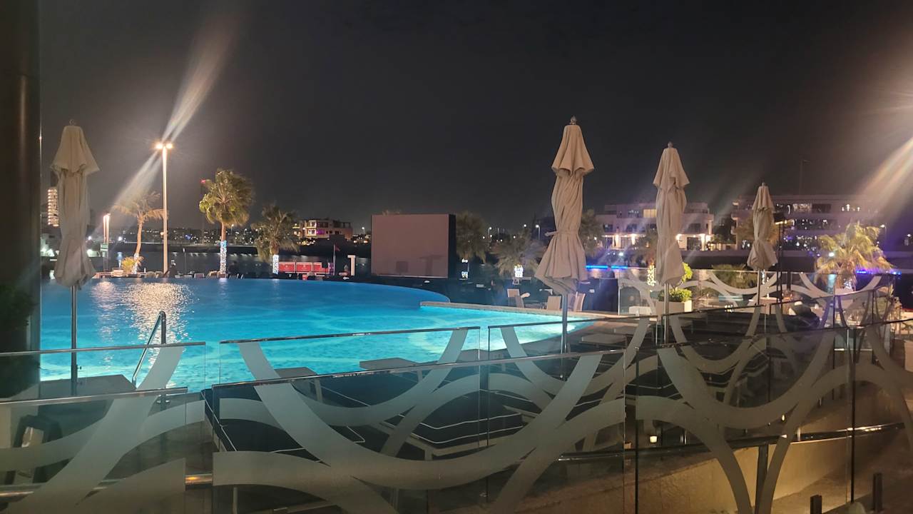 Pool Conrad Abu Dhabi Etihad Towers