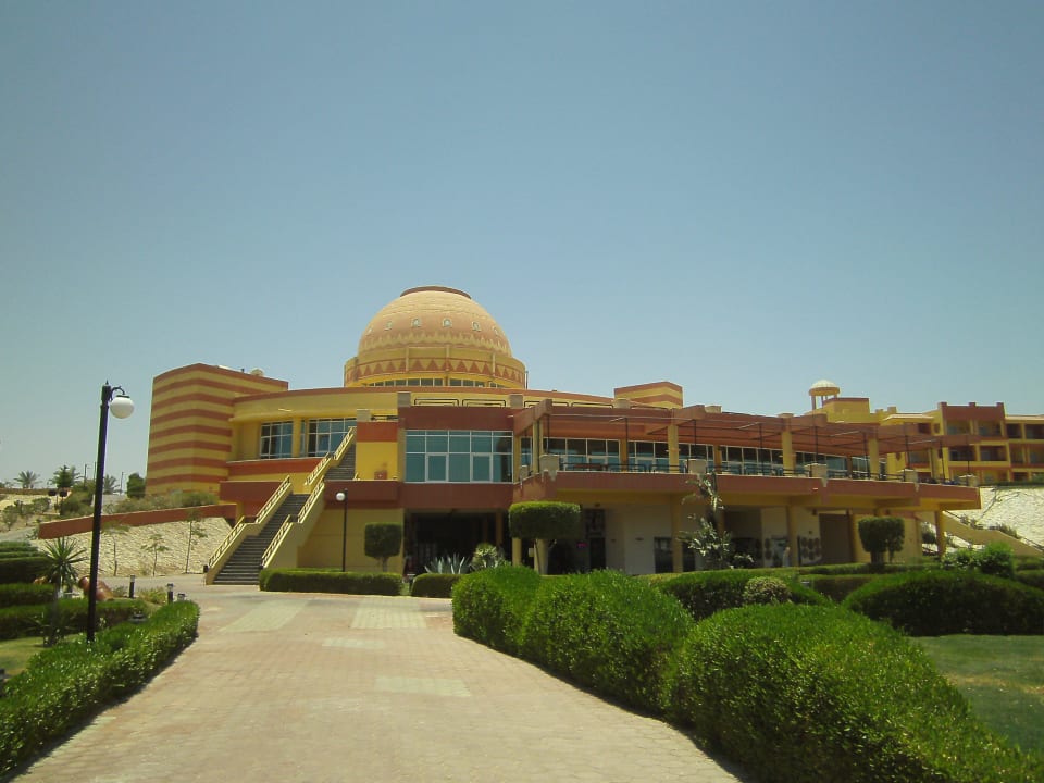 Gartenanlage Weg zur Rezeption Malikia Resort Abu Dabbab