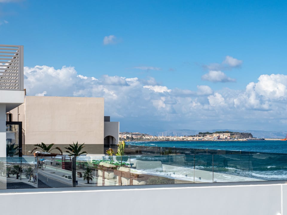 Ausblick Ikones Seafront Luxury Suites