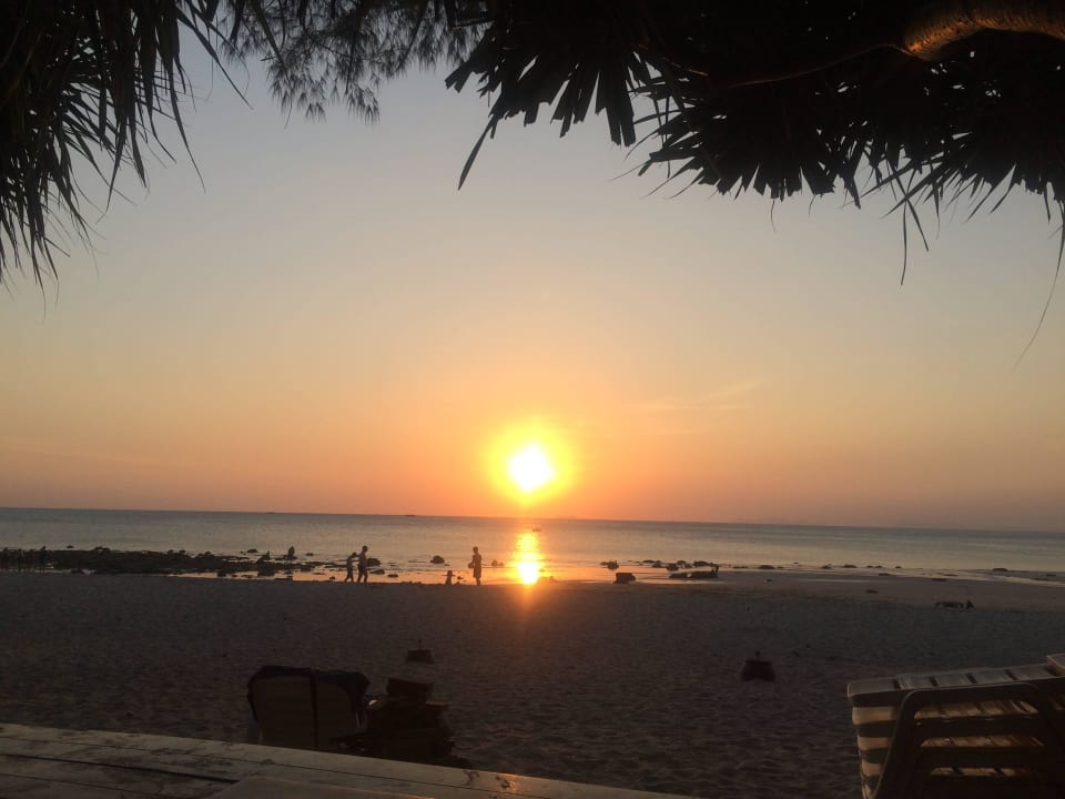 Sonnenuntergang Hotel Lanta Castaway Resort