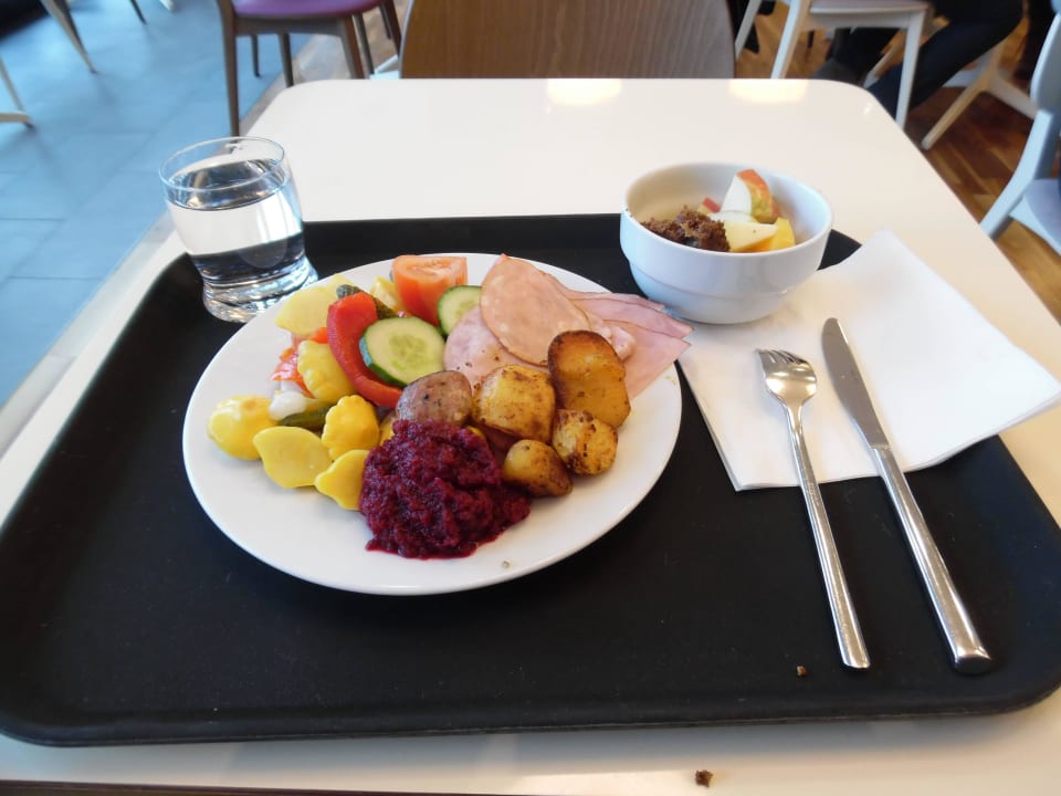 Frühstück Hampton by Hilton Warsaw City Centre