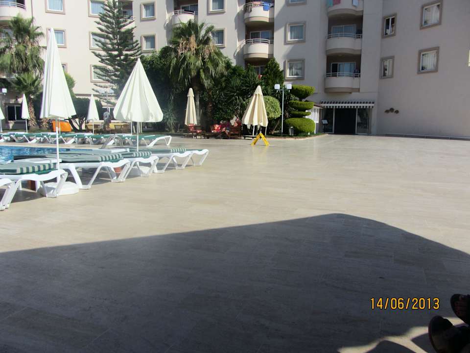 Внешний вид Hotel Royal Garden Beach