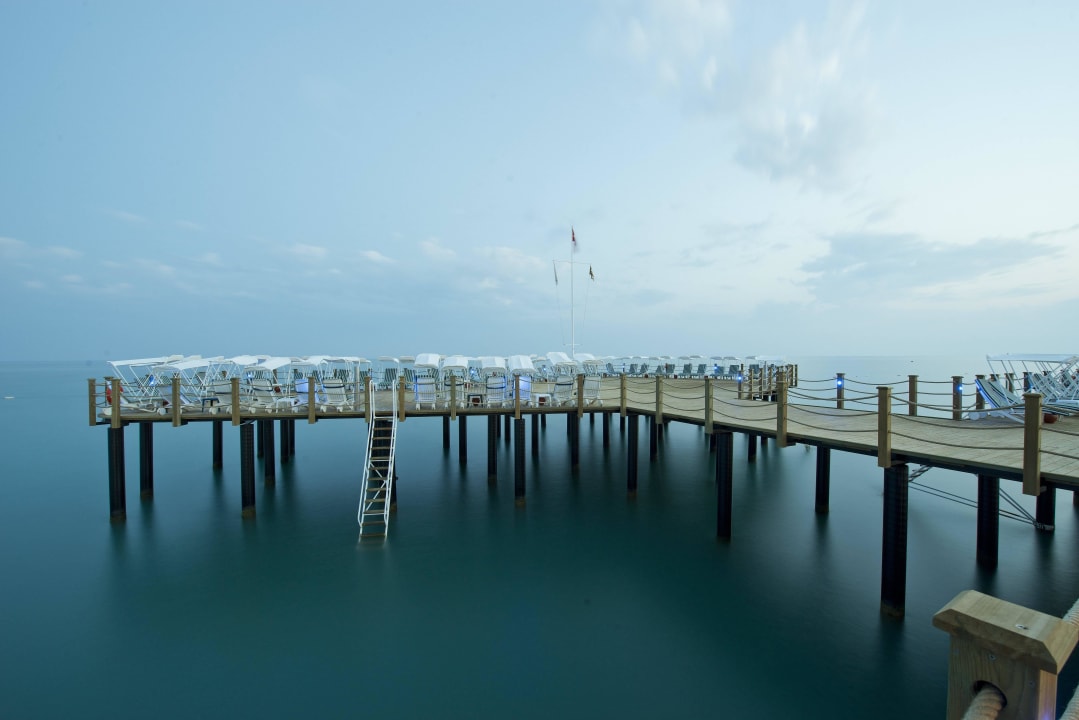 Pier Xanadu Resort Hotel