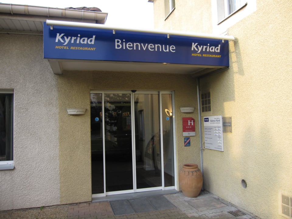 Eingang Hotel Kyriad Valence Nord Bourg-les-Valences