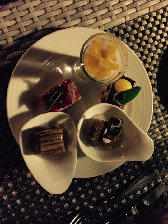 Nachtisch Baron Palace Sahl Hasheesh