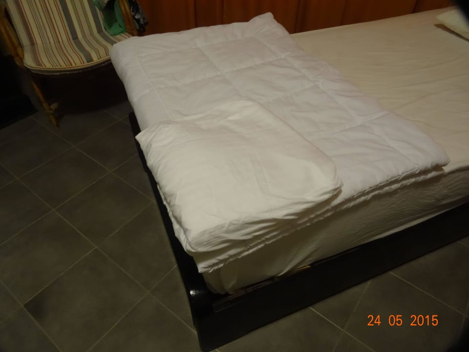 Sevice Hotel Coral Garden