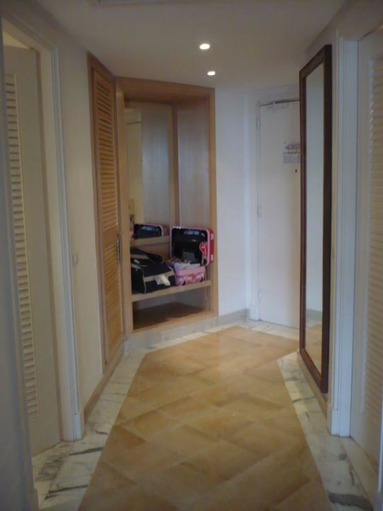 Flur der Juniorsuite Radisson Blu Palace Resort & Thalasso Djerba