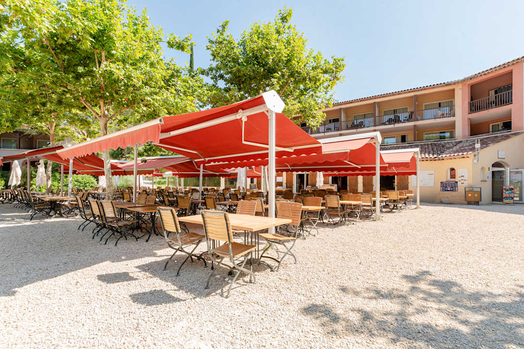 Außenansicht Pierre & Vacances Resort Le Rouret