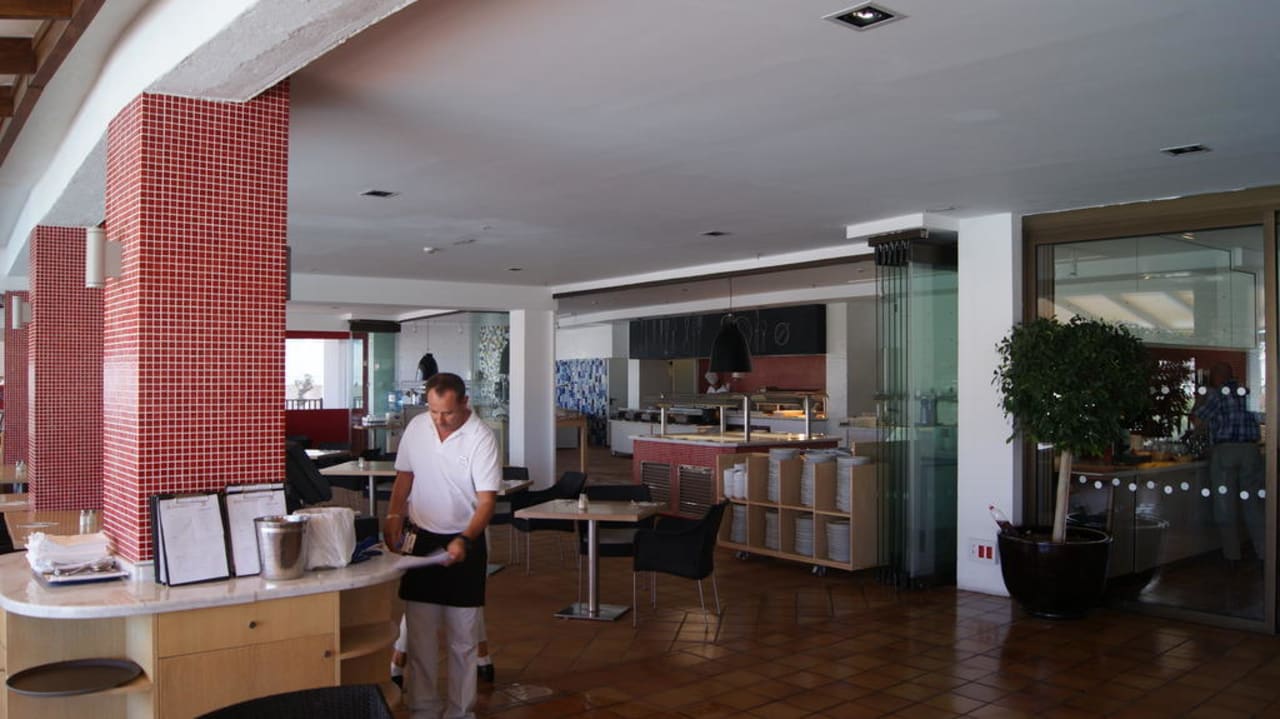 Zum Speisesaal Sunprime Atlantic View