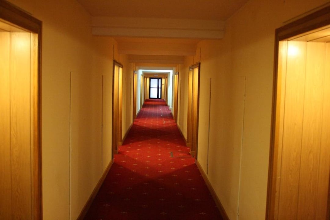 Gang zu unserem Zimmer Premier Hotel Rus