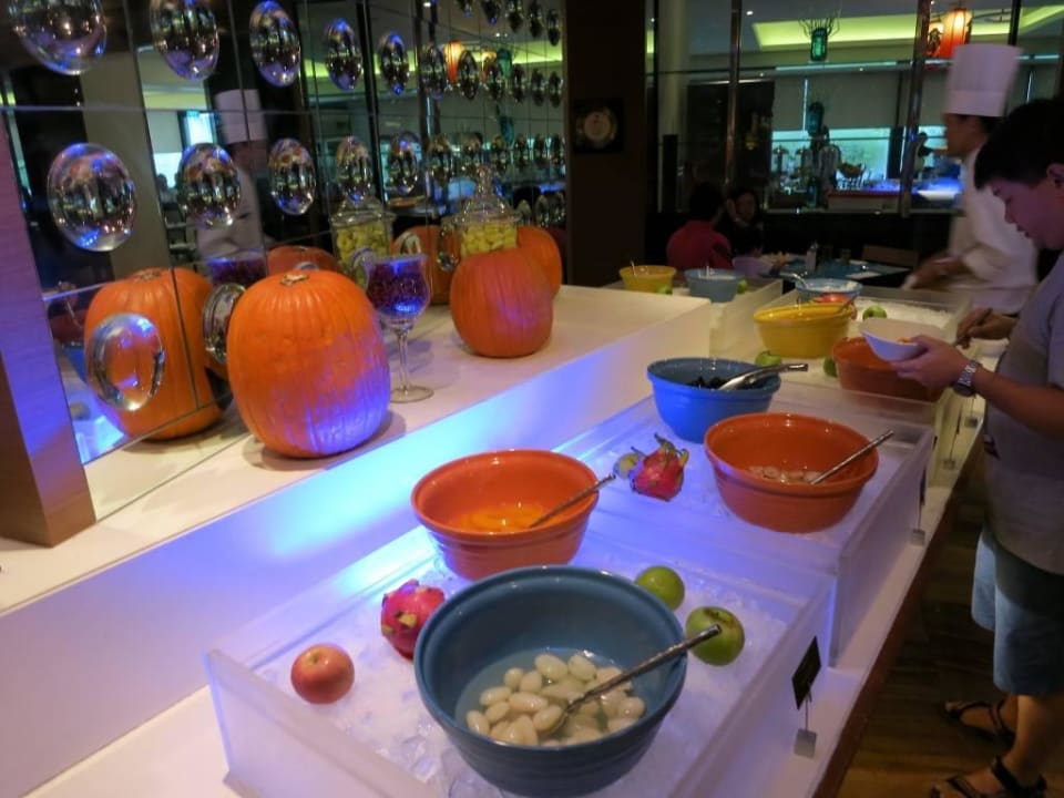 "besseres" Frühstück Parkroyal Collection Marina Bay