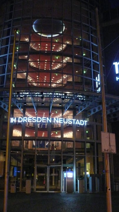 Außenansicht NH Dresden Neustadt