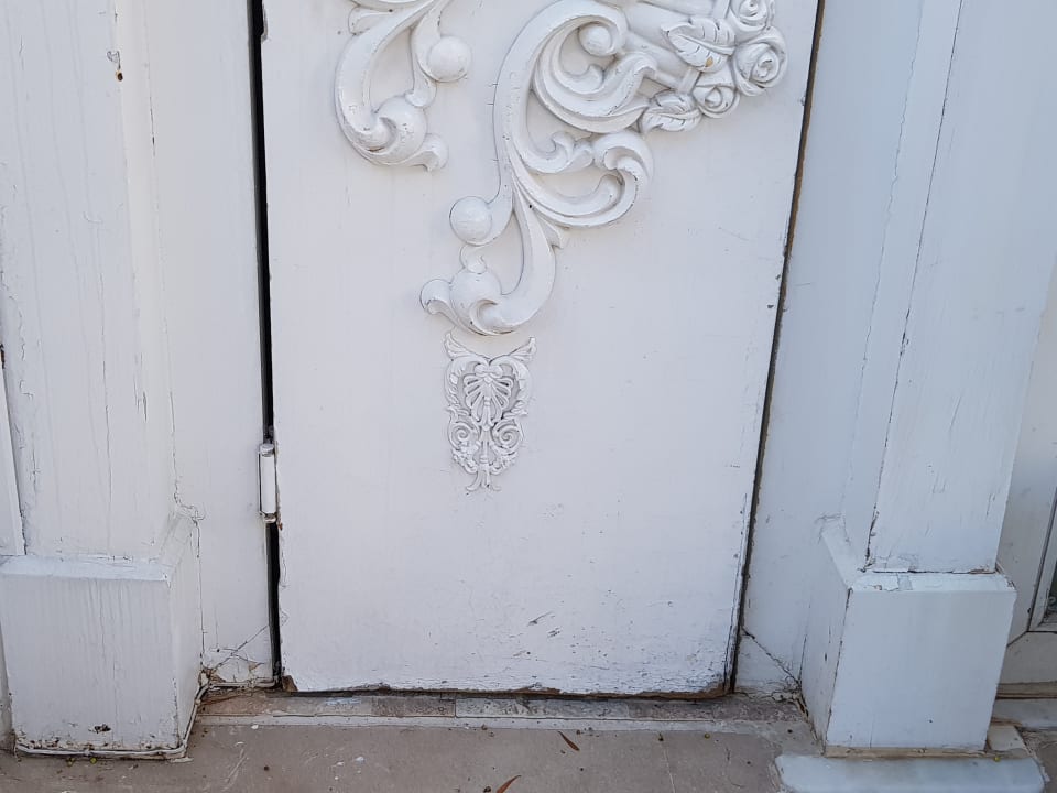 Außenansicht Elegance East Hotel