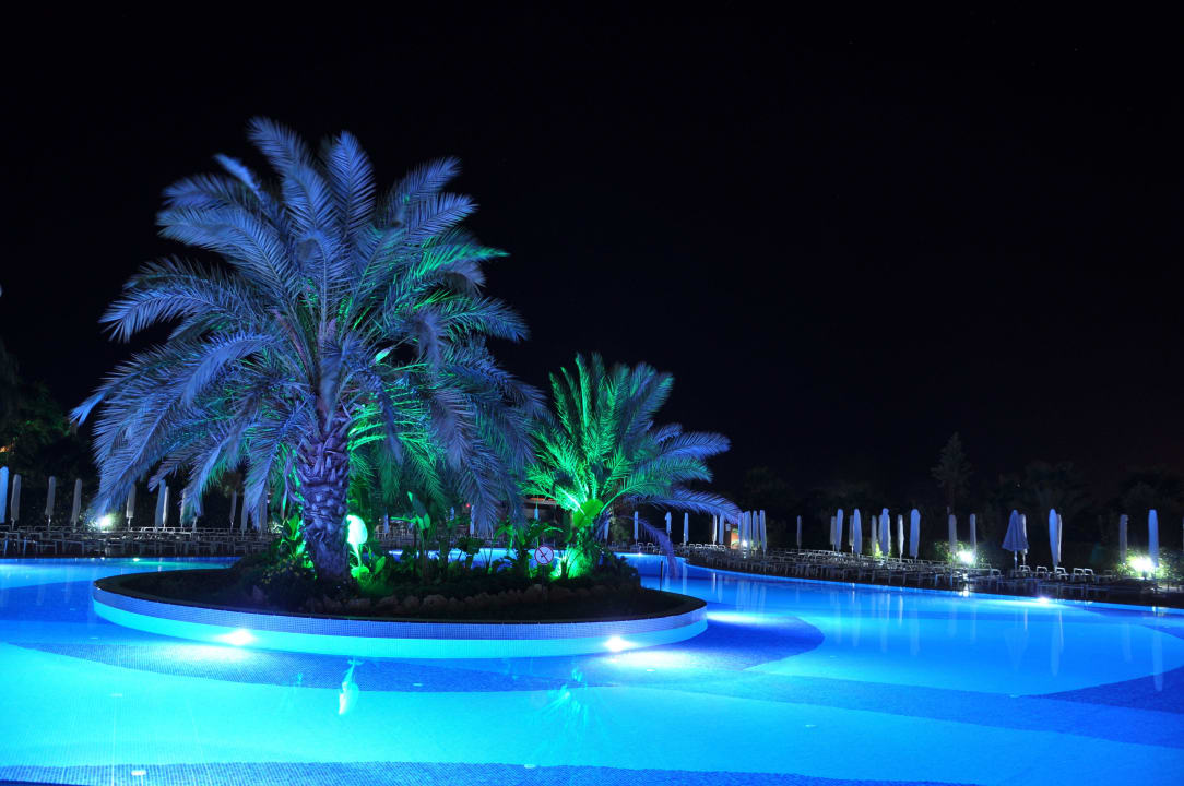 Pool am Abend ein Traum Seaden Sea World Resort & Spa